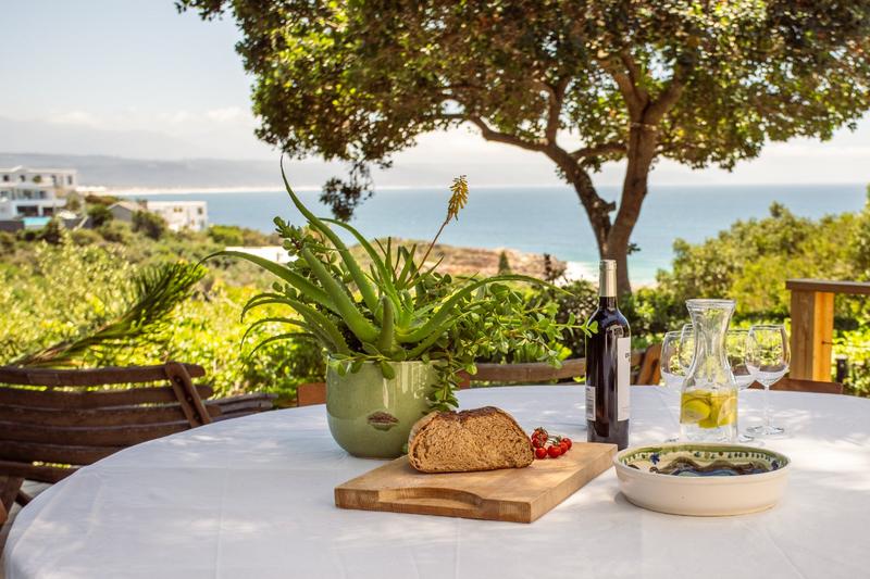 To Let 5 Bedroom Property for Rent in Hobie Beach Western Cape